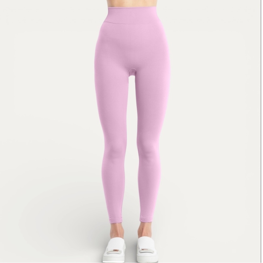 WOLFORD NWT Wolford Wellness Sculpting Textured Leggings Luxury Activewear Pink